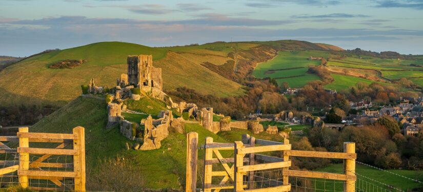 Corfe Castle and Purbeck Park (Norden)